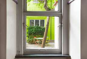 Green Class Hotel Astoria