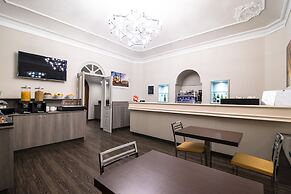 Green Class Hotel Astoria