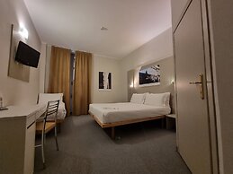 Green Class Hotel Astoria