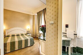 Hotel La Lumiere di Piazza di Spagna