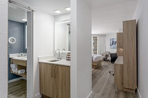 Perdido Beach Resort