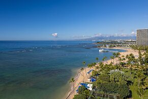 Waikiki Shore by OUTRIGGER
