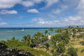 Waikiki Shore by OUTRIGGER