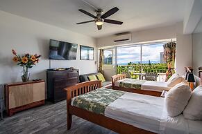 Waikiki Shore by OUTRIGGER