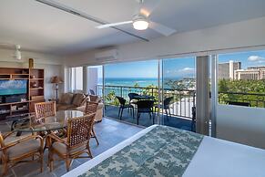 Waikiki Shore by OUTRIGGER