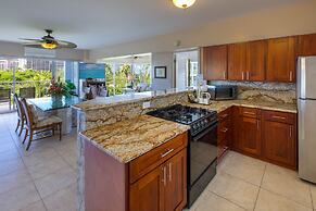 Waikiki Shore by OUTRIGGER