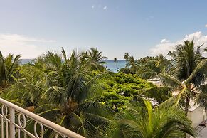 Waikiki Shore by OUTRIGGER