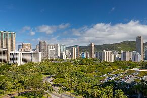 Waikiki Shore by OUTRIGGER