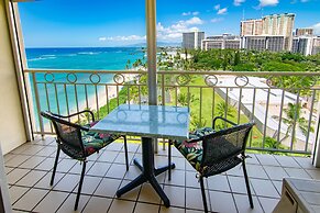 Waikiki Shore by OUTRIGGER