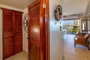 Waikiki Shore by OUTRIGGER