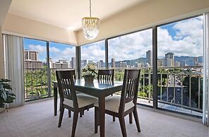 Waikiki Shore by OUTRIGGER