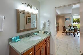 Waikiki Shore by OUTRIGGER