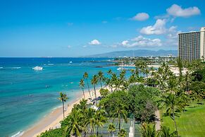 Waikiki Shore by OUTRIGGER