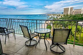 Waikiki Shore by OUTRIGGER