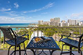 Waikiki Shore by OUTRIGGER