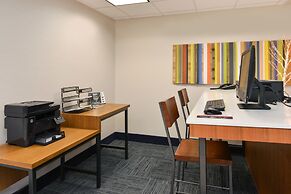 Holiday Inn Express & Suites Raleigh NE - Medical Ctr Area by IHG