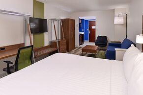 Holiday Inn Express & Suites Raleigh NE - Medical Ctr Area by IHG