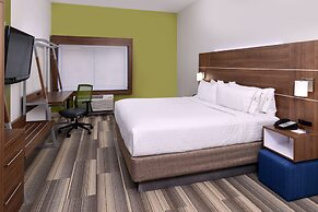 Holiday Inn Express & Suites Raleigh NE - Medical Ctr Area by IHG