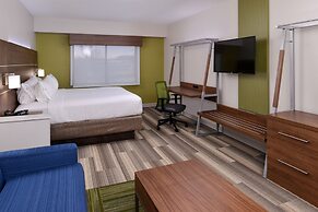 Holiday Inn Express & Suites Raleigh NE - Medical Ctr Area by IHG