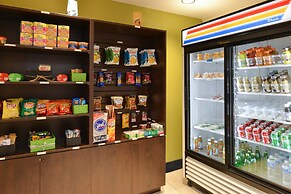 Holiday Inn Express & Suites Raleigh NE - Medical Ctr Area by IHG