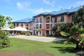 Tradewinds Hotel