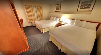 Days Inn & Suites by Wyndham Niagara Falls Centre St. By the Falls