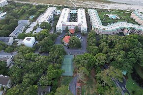 Hodnett Cooper's Beach Club