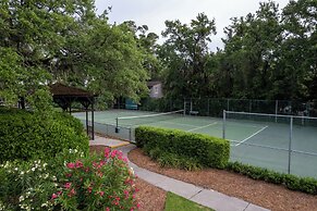 Hodnett Cooper's Beach Club