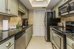 Hodnett Cooper's Beach Club