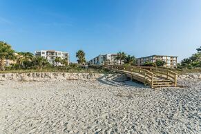 Hodnett Cooper's Beach Club