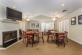 Hodnett Cooper's Beach Club