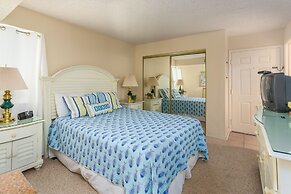 Hodnett Cooper's Beach Club