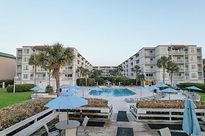 Hodnett Cooper's Beach Club