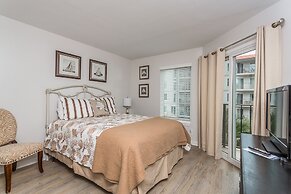 Hodnett Cooper's Beach Club