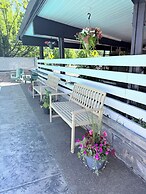 Timbers INN and Suites