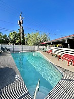 Timbers INN and Suites