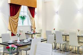 Park Grand Hyde Park