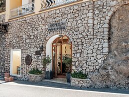 Hotel Posa Posa