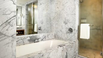 InterContinental Marine Drive Mumbai by IHG