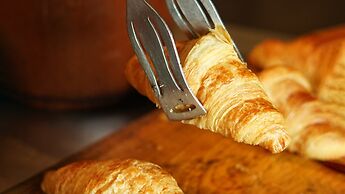 InterContinental Marine Drive Mumbai by IHG