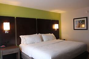 Holiday Inn Express & Suites Sweetwater by IHG