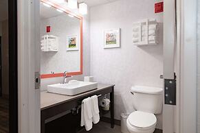 Hampton Inn & Suites Newark Airport Elizabeth