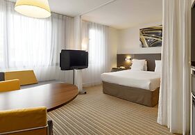 B&B HOTEL Rueil-Malmaison Gare