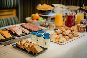 Isaacs Hotel Cork City