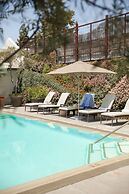 Fess Parker Wine Country Inn