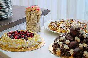 Hotel Dasamo - Dada Hotels