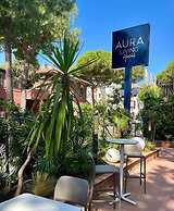 Aura Living Hotel