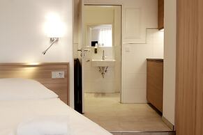 Hotel Adria München