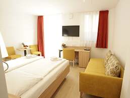 Hotel Adria München