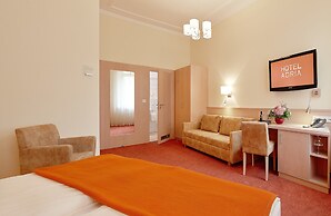 Hotel Adria München